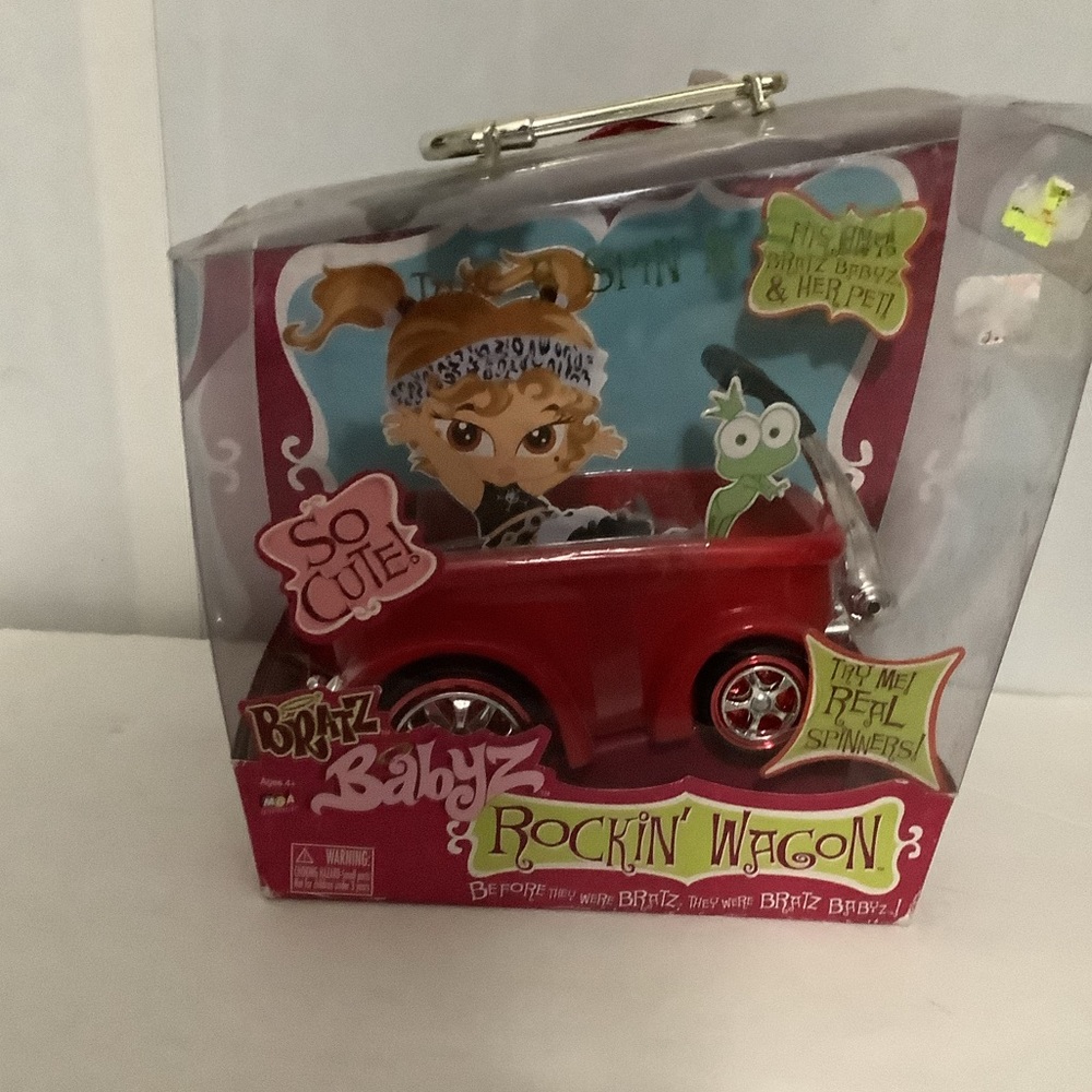 Bratz Babyz Baby Doll Rockin Red Wagon NIB